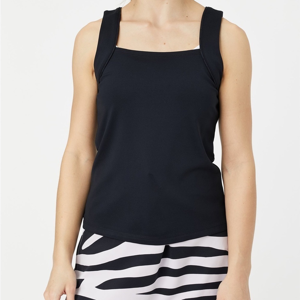 NWT Tail Active Women’s Cato Tank in Black in size Small